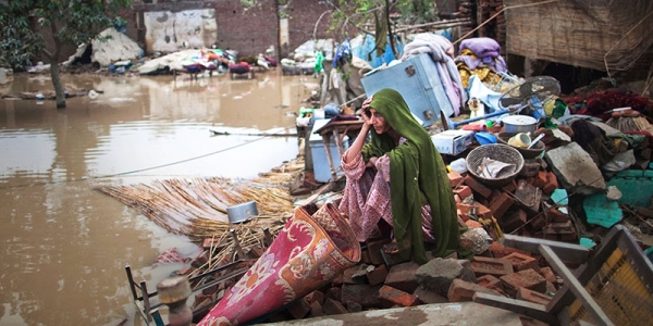 In May 2015, flash floods triggered by heavy rain submerged several parts of Pakistan, from the Chitral valley to parts of southern Punjab and the mountainous areas of Balochistan, causing extensive damage to houses, mosques, bridges, roads, irrigation and water channels.  On 25 Aug 2015 in Peshawar, as part of the HD-implemented KP-DGCD programme, key decisions were made to expedite CDLD Policy implementation to allow for speedy rehabilitation and reconstruction of Chitral.